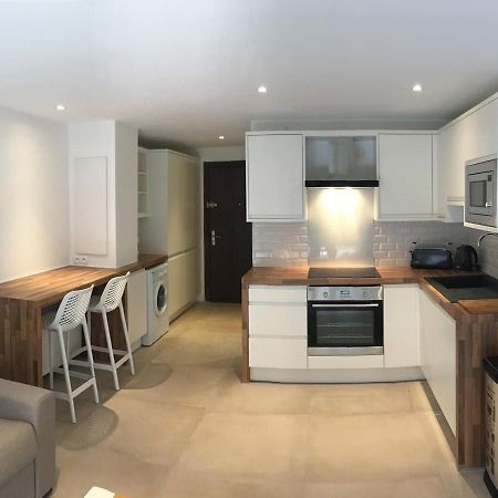 Tres Beau Studio Avec Terrasse, Situe A 100M Des Plages De Juans Les Pins Antibes Eksteriør billede